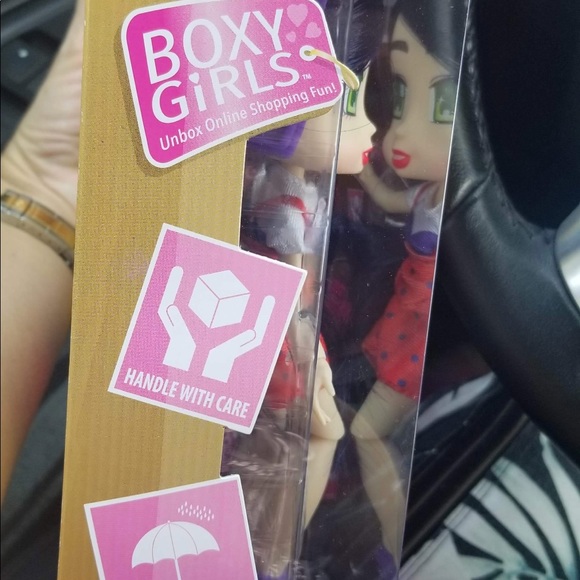 Boxy girls Riley - Picture 2 of 4